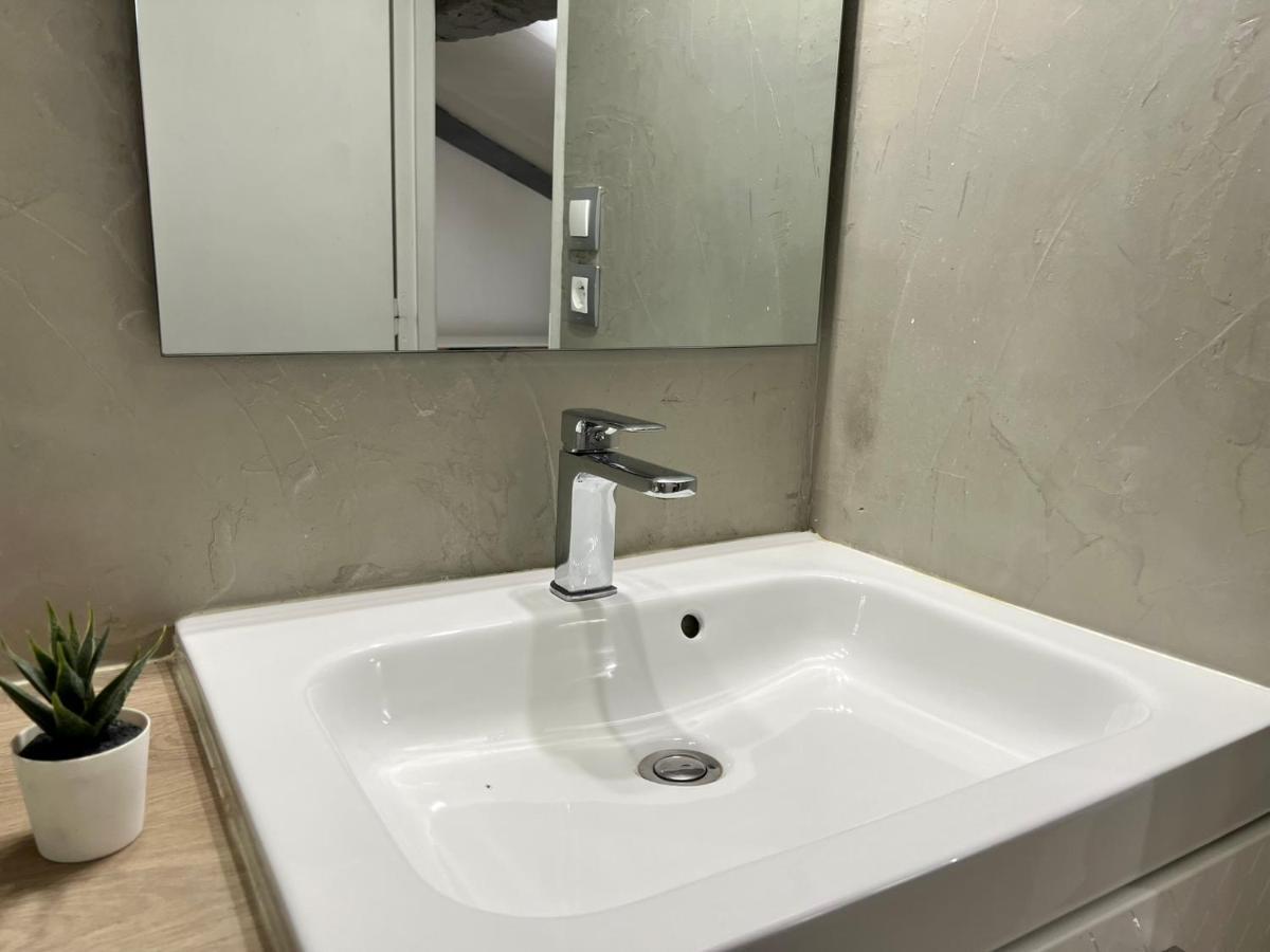 Le Mobile - Climatise - Proche De La Gare - Centre Ville-Property Rental Nm Périgueux Εξωτερικό φωτογραφία